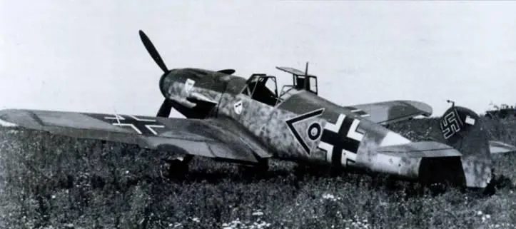 Bf109F4 из IIIJG3 Удет в России с шевроном и кольцом технического офицера - фото 362