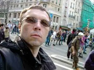 Виктор Олегович в своем репертуаре Дать интервью встретившись с журналистом - фото 16