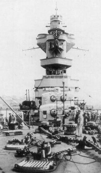 Слева и вверху на тяжелом крейсере Алжир Справа В по - фото 83