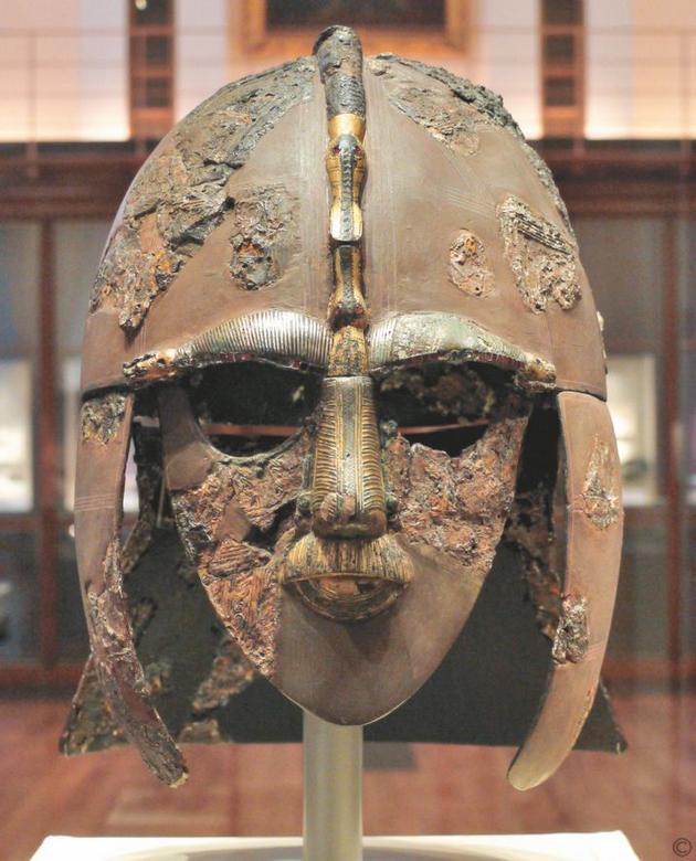 Шлем Начало VII в Найден в СаттонХу Саффолк Британский музей Лондон - фото 1
