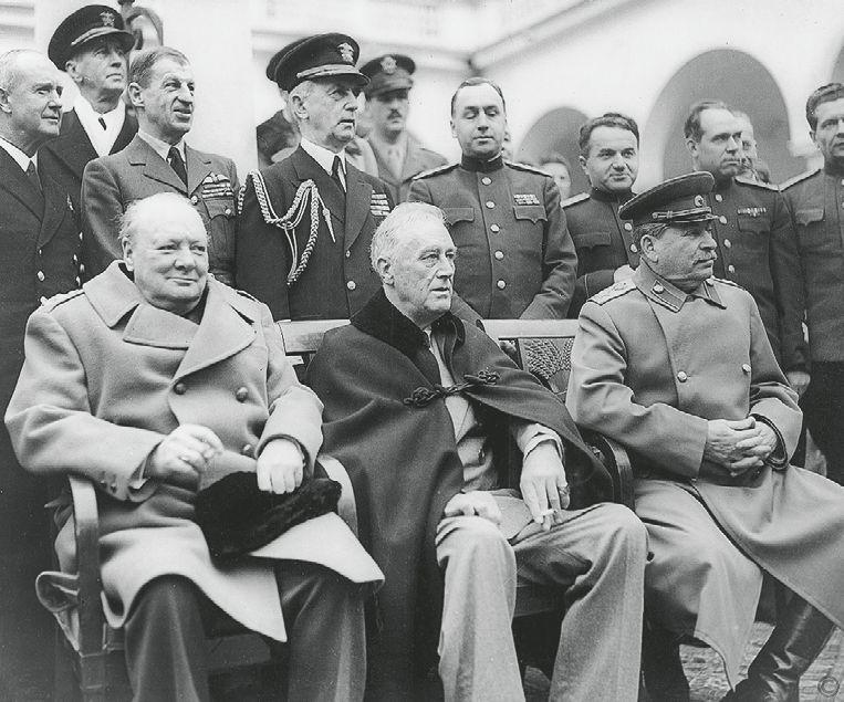 Черчилль Рузвельт Сталин на Ялтинской конференции Февраль 1945 г U S - фото 36