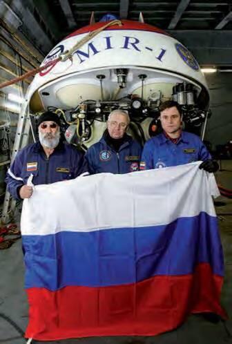 Анатолий Сагалевич в центре и Владимир Груздев смущены пафосом момента Когда - фото 19