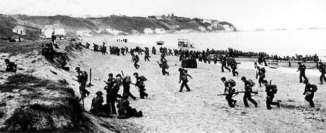 Высадка на берегу Алжира войск союзников Принимая план вторжения в Северную - фото 3