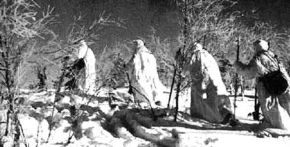 Советские разведчики В это же время 8я гвардейская стрелковая дивизия - фото 25