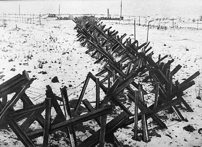 Оборонительные сооружения на окраине Москвы ноябрь 1941 г Противотанковые - фото 17