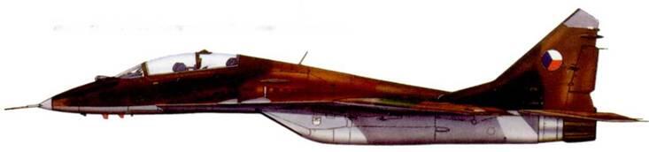 МиГ29УБ ВВС ЧССР в маловысотной камуфляжной окраске МиГ29УБ ВВС Югославии с - фото 207