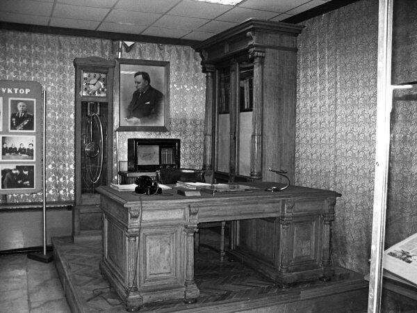 Фрагмент рабочего кабинета СА Лавочкина в музее НПО имени СА Лавочкина - фото 2