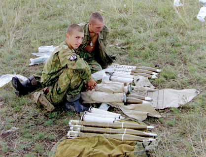В едином строю воины Российской Армии сотрудники милиции и внутренних войск - фото 12
