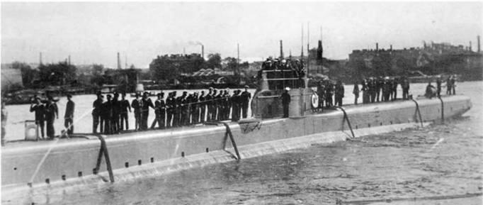 Минный заградитель Ерш во время спуска на воду Май 1917 г Подводные - фото 131