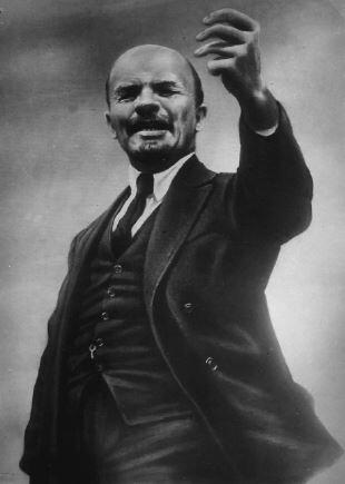 ВИ Ленин 1921 г ЛД Троцкий 1921 г ВИ Ленин и ИВ Сталин в Горках - фото 3