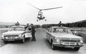 1970 На службу в ГАИ приходит новая техника патрульные автомобили ГАЗ24 - фото 6