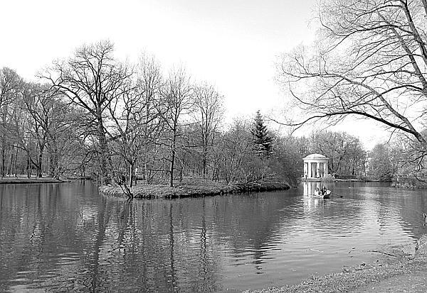 Большой пруд в парке Екатерингоф Фотография В Ходановича 2013 год По другой - фото 7