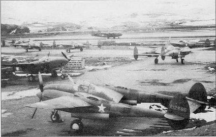 Пара разведчиков F5A1 аэродром Мэрстоун о Адьяк лето 1942 г На заднем - фото 155