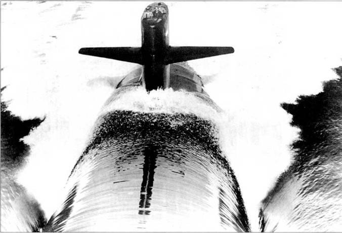 Вид с носа ударного атомохода SSN694 Гротон 6 ноябри 1984 г После падения - фото 2