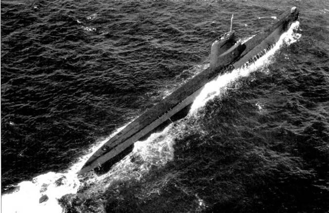 После 60суточного пребывания под водой атомоход SSN575 Сивульф всплыл па - фото 25