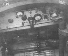 139 Кабина летнаба Установка радио 14СК Справа виден бомбардировочный прицел - фото 146
