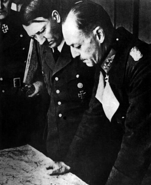 Уточнение оперативных задач в ставке А Гитлера Несмотря на столь сомнительные - фото 10