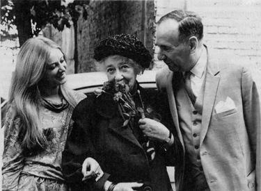 С Маргаритой Тереховой и Ростиславом Пляттом 1974 год Фаина Раневская и - фото 85