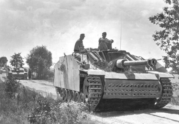 An assault gun unit with a StuG 40 Sd Kfz 1421 AusfGs rolling toward the - фото 3
