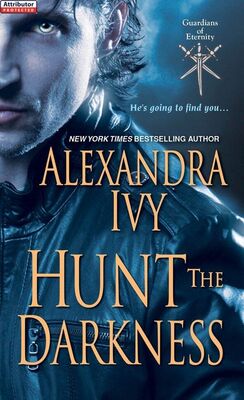 Alexandra Ivy Hunt the Darkness