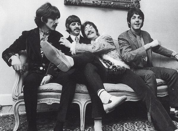 Начиная с 1966 года The Beatles посвятили себя духовному развитию и поискам - фото 4