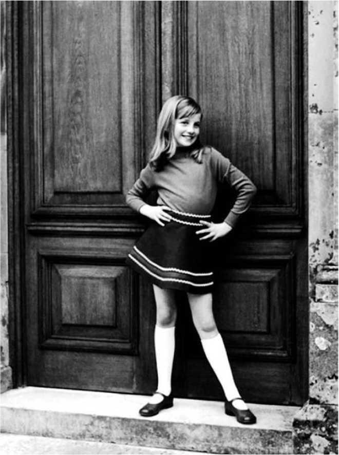 Юная Диана Фото конца 1960х гг Когда Диане исполнилось девять лет ее - фото 17