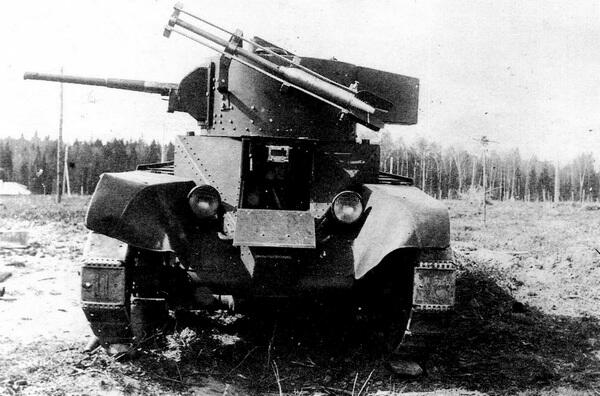 Танк БТ5 с РС132 во время заводских испытаний Май 1935 года Серийное - фото 16