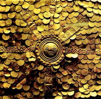ж фрагмент золотого плаща который надевал вождь народа мочика Северное - фото 169