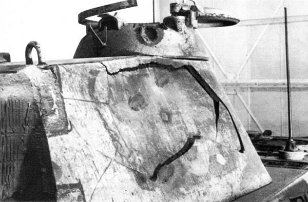 Фото башни Пантеры AusfА после испытания обстрелом 76мм орудиями на - фото 366