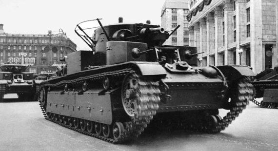 Советский средний танк Т28 По прибытии в действующую армию сколоченные - фото 7