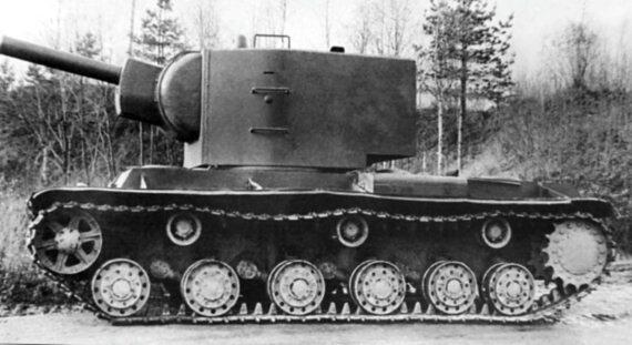 Советский тяжелый танк KB2 Казалось бы все позади вот она Победа Но нет - фото 12