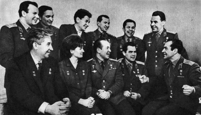 Советские летчикикосмонавты 1960е гг Автоматическая межпланетная - фото 29