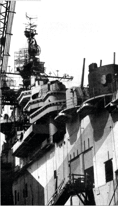 Авианосец CV19 Хэнкук у достроечной стенки военно морского - фото 23