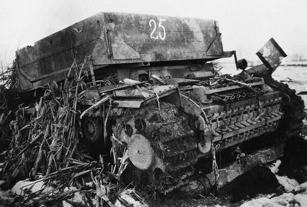 Ремонтноэвакуационный танк BergepanzerIII застрявший и брошенный экипажем - фото 8