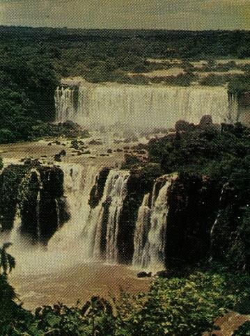 Водопады на реке Игуасу вверху Ривадавия внизу Три мушкетера штат - фото 19