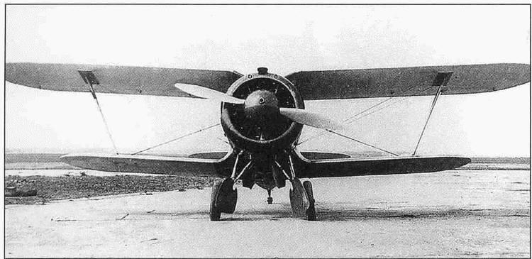 Первый опытный И153 Вид спереди Сентябрь 1938 г Слово чайка писалось с - фото 7