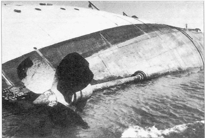 Пароход Мойте Гаргано потопленный британскими самолетами в заливе Бомба - фото 27