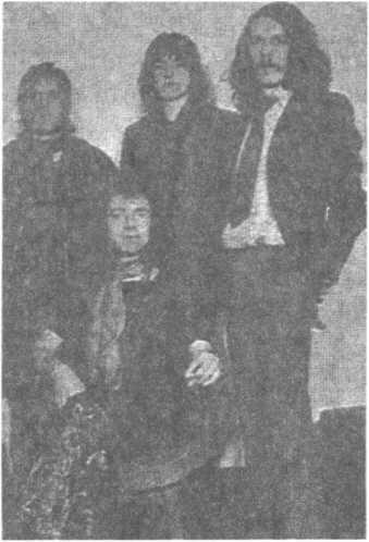 Считается что название группы King Crimson Кинг Кримзн Малиновый Король - фото 3