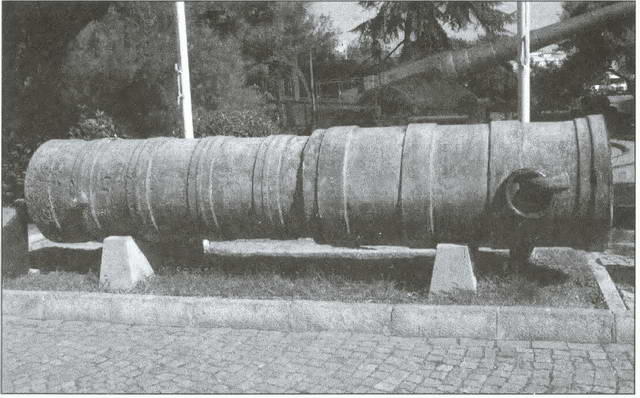 Большая бомбарда калибра 630 мм Вид сбоку Стамбул Военный музей Фото А - фото 117