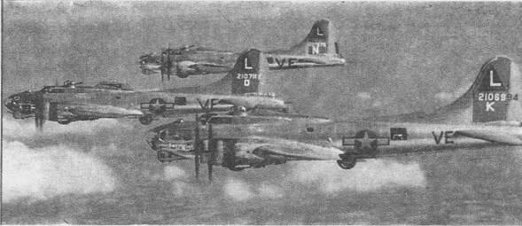 Группа B17G выполняют боевое задание по уничтожению военных объектов Германии - фото 15