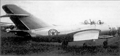 Первое появление реактивных истребителей МиГ15 отмечено в ноябре 1950 г - фото 17