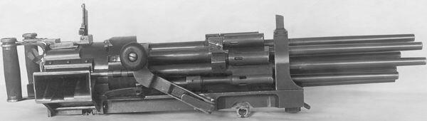 762мм восьмиствольный пулемёт конструкции Слостина вид справа Пулемёт - фото 6
