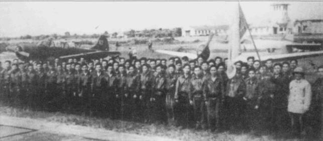 Северовьетнамские курсантылетчики прибыли в Китай их первыми самолетами стали - фото 4