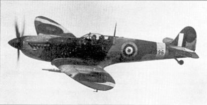 Истребитель с заводским АВ196 был построен как Спитфайр Mk V он одним из - фото 3