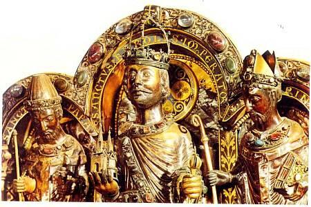 Карл Великийскульптура XIII в с надгробия императора в Ахене Как Андалус - фото 28