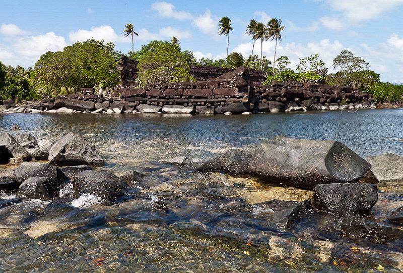 Развалины Нанматала НанМадола на острове Понапе Предполагают что базальт - фото 4