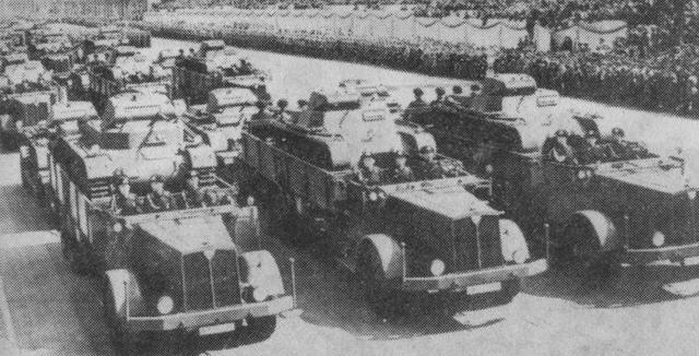 Немецкие автострадные танки PzI и PzII в кузовах грузовиков на трейлерах на - фото 3