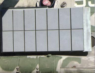 Антенны станции постановки помех на правом борту вертолёта постановщика помех - фото 106