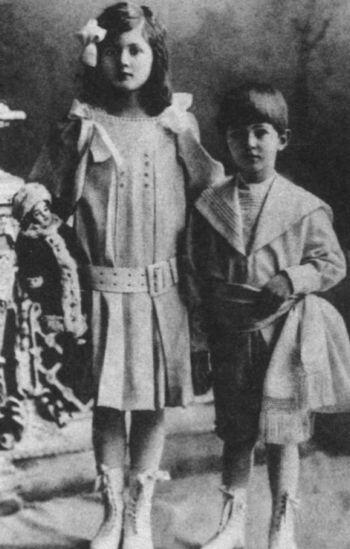 Ирина и Олег в возрасте 5 лет Олег в возрасте 12 лет Волга под Саратово - фото 6