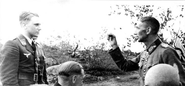 Генералполковник Дитл Командующий горными егерями произносит тост за боевые - фото 1
